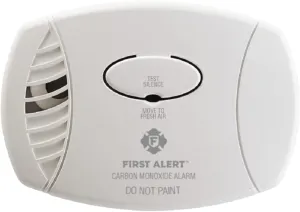 First Alert 1039734 Fat Plug-in Carbon Monoxide Alarm with Battery Backup, 8.50" x 6.75" x 2.25"