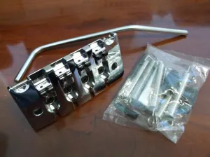 Hipshot 4-String Bass Tremolo Bridge, .750" String Spacing - CHROME